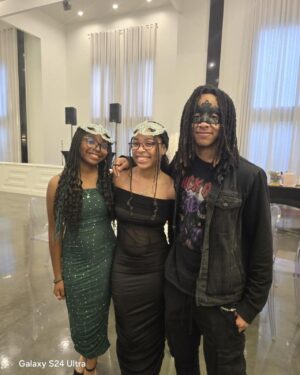 Tevin Campbell Instagram - HAPPY 70th BIRTHDAY MAMA!!! Love you much! Enjoy your blessed day!! #70 #masquerade #familyandfriends #momsbirthday #party #greatfood