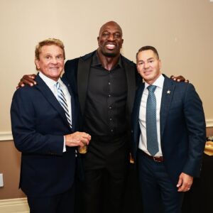 Thaddeus Bullard Instagram - I’m honored to have been inducted into the Sports Clubs of Tampa Hall of fame alongside my former college coach at the University of Florida, Steve Spurrier, former NFL head coach and Super Bowl champion Bruce Arians, Erin Andrews, Betty castor, Charlie Bradley, Bobby Diez for the 2024 class. I love our Tampa Bay community and I’m appreciative of every blessing that God has bestowed upon me and make no mistake about it- I’m blessed beyond measure, but as long as there is breath in my body, I’ll continue to do what God calls me to do and that’s to be a blessing 🙏🏿❤️