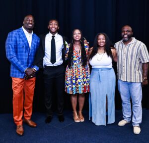 Thaddeus Bullard Instagram - Congratulations to my Youngest son @titusbullardd on his High school graduation from @berkeleypreparatoryschool today. You have made everyone so proud and we all know this is just the beginning of more great things to come. Now off to @uflorida and @gatorsfb to be Greater 🐊 Thank you to @allebloom7 aka Mother to my sons for being an amazing mother to our sons. Having my Daughter @leahbullard.official and Titus both Graduate High School on the same weekend plus traveling was definitely a Busy but Unforgettable weekend. Thank you to the entire village of Family, Friends, Teachers, Coaches, teammates and students that have made today possible. I’m grateful, Honored and Privileged to have 3 amazing children that have all follow their dreams and executed with excellence. Now I get to watch all three of my kids play D1 college athletics at the respective universities of of their choice❤️ @tjbullard_ @ucf.football @leahbullard.official @oaklandwbb and @titusbullardd @uflorida 🐊 #PROUDDAD #blessedfamily 

Thanks for the photos from one of the dopest in the game @realsupernola 🙌🏿❤️❤️