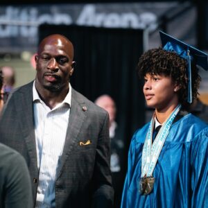 Thaddeus Bullard Instagram - Words cannot express how proud I am of my daughter Leah @leahbullard.official for all that she’s accomplished in a very short period of time. To hear her name announced at her high school graduation today from Dr. Phillips high school as one of the most accomplished and decorated senior classes in school history made me beam with Pride. Thank you to the fabulous Village that has helped make this moment possible. On to greater next stop @oaklandwbb ❤️🙏🏿

Congratulations To my Academic and Athletic superstar on you Graduation ❤️

Photo credit to my guy @jeffwooley