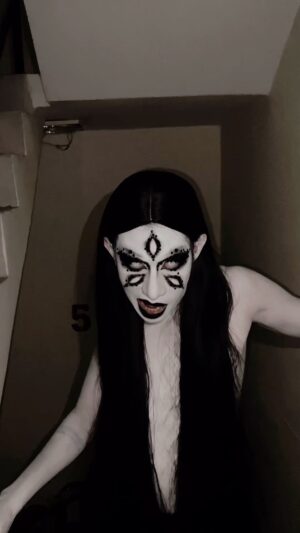 Thamrong Cunpisut Instagram - White Demon : พยายามจะเป็นนางฟ้าขาวสะอาดขนาดไหน สุดท้ายเนื้อในก็คือซาตาน
#nisabirthday2024
#เต็มที่กับงานพี่สุดๆ
💋: @tide_jitchanai