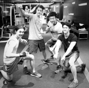Thanaboon Wanlopsirinun Instagram - สิบกว่าปีที่สนุกทักทายกันมา รุ่นพี่ึคนแรกๆที่ิอยู่ GMM หลับให้สบายนะพี่ จะจำรอยยิ้มแบบนี้ไว้เสมอครับ 🤍RIP @djko1065