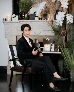 Thanapon Jarujitranon Instagram - ชวนคุณสัมผัสการผสานกลิ่นหอมของ Cypress & Grapevine Cologne Intense. A bestselling scent for men จาก Jo Malone London กับเมนูพิเศษที่ได้แรงบันดาลใจจากสุนทรียะแห่งกลิ่นหอม ฉลองความเป็นอังกฤษจาก Cafe Wolseley จากโรงแรม อนันตรา สยาม กรุงเทพ

#JoMaloneLondonTH #MrMalone
#Cafewolseleybangkok #anantarasiam