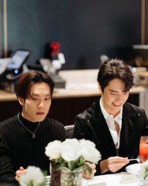 Thanapon Jarujitranon Instagram - ชวนคุณสัมผัสการผสานกลิ่นหอมของ Cypress & Grapevine Cologne Intense. A bestselling scent for men จาก Jo Malone London กับเมนูพิเศษที่ได้แรงบันดาลใจจากสุนทรียะแห่งกลิ่นหอม ฉลองความเป็นอังกฤษจาก Cafe Wolseley จากโรงแรม อนันตรา สยาม กรุงเทพ

#JoMaloneLondonTH #MrMalone
#Cafewolseleybangkok #anantarasiam