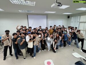 Thanavate Siriwattanakul Instagram - เมื่อวานไปบรรยายที่คณะถาปัดฯ ม.นเรศวร   เยี่ยมเยียนเพื่อนที่พิษณุโลก
 😌