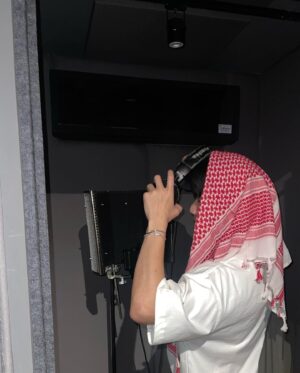 Thanawin Pholcharoenrat Instagram - Studio sessions 🎙️💨@tuesdaymadeit