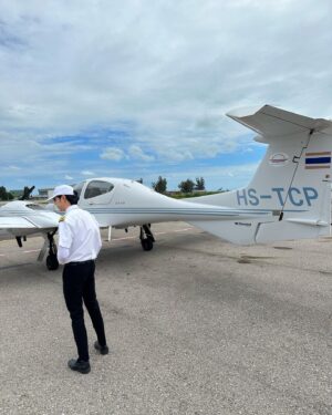 Thanawin Teeraphosukarn Instagram - Multi-Engine✌🏻✅
.
.
.
.
เต็มถังหลัง2 CR. @titanrome
