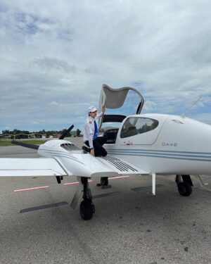 Thanawin Teeraphosukarn Instagram - Multi-Engine✌🏻✅
.
.
.
.
เต็มถังหลัง2 CR. @titanrome