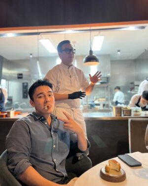 Thanwa Suriyajak Instagram - เพื่อนเปิดร้านใหม่ fine dining สุดปัง @restaurant_int มาลองกันดู รับรองถูกใจแน่นอน