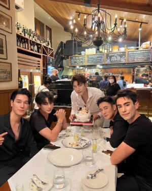 Thanwa Suriyajak Instagram - HBD ท่านแชป 😂