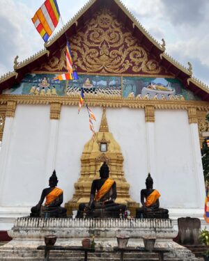 Thanwa Suriyajak Instagram - สะบายดี รวมมิตรสงกรานต์ที่ลาว “ปากเซ” 🇱🇦