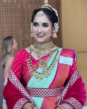 Thasha Krishnakumar Instagram - Maharashtrian Bride Makeup for an International Beauty Expo ♥️

Makeup & Styling : @shitalchaudharii_makeup ♥️