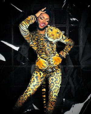 The Vixen Instagram - Let’s grab a bite 🦓