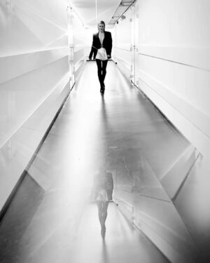 Thekla Reuten Instagram - About last night…  #narcosis #thankful #theatrehallway #utrechtseschouwburg
