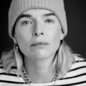 Thekla Reuten Instagram - Thank you @filmkrant for this series ‘schouw/spelers’ on actors Written by filmcritic @hemmerzael (thankyou for your words) and @andre_bakker_photography (thankyou for your portraits)