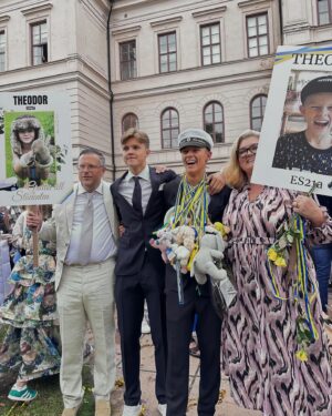 Theodor Haraldsson Instagram - STUDENTEN ❤️ vilken jävla dag & tack alla inblandade för den bästa dagen i mitt liv!!