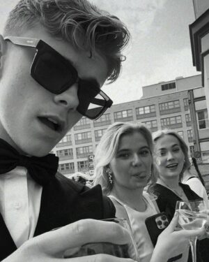 Theodor Haraldsson Instagram - 🥂