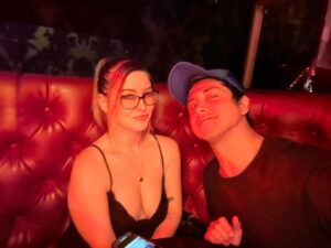 Theodore James Perkins Instagram - 僕と @TheAriaPerkinsと @eddie.pozos は @francesco_akira  をイタリアンレストランに連れて行った。

彼は料理を批判している