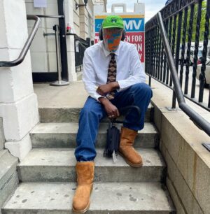 Theophilus London Instagram - 18 hour layover in NYC 😈👔

#Pourist not #Tourist 🚬