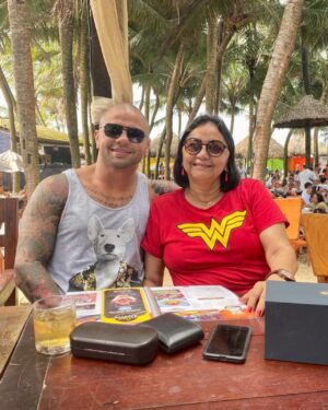 Thiago Alves Instagram - April 2024 has been one of the most challenging months of my life. On April 5th, my beautiful mother, my first love, passed away unexpectedly. It was heart-wrenching to go to Brazil the same day to say my final goodbye to her. My soul was shattered, and life would never be the same.

During this time of hopelessness, I had to continue to prepare for a huge fight. Although it kept my mind occupied, I knew that the odds were heavily stacked against me in regards to preparation. That was a harsh reality for my warrior mentality. The last thing I wanted was to lose and suffer another significant disappointment.

Fast forward to today, and I lost the fight. Reality has sunk in, as I can no longer call my mamãe for comfort in times like this (and she always knew just what to say to lift me up). Life can be so tough sometimes, but I’m trying to remind myself that I did my best and never gave up (before or during the fight). Mamãe raised me to be a fucking warrior, and I will always honor her memory. 

When I left Brazil at 19 years old to pursue my dreams in America, I had never been more than two weeks away from her and my family. My only regret is that in the process of making my dreams come true, I lost so much quality time with her. That will always haunt me.

Mamãe, words cannot describe what you meant to me. I’m so thankful and proud to be your son. You will always be a part of me, and I promise to live my life to the fullest to honor your memory. My two brothers and our dad are completely lost without you, but I know you are an angel in heaven watching over and protecting us now.

Te amo muito, mãezinha. You were perfect. Obrigado por tudo, until we meet again ❤️

Your proud son,

Thiago Alves.
