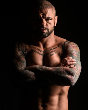 Thiago Alves Instagram - April 2024 has been one of the most challenging months of my life. On April 5th, my beautiful mother, my first love, passed away unexpectedly. It was heart-wrenching to go to Brazil the same day to say my final goodbye to her. My soul was shattered, and life would never be the same.

During this time of hopelessness, I had to continue to prepare for a huge fight. Although it kept my mind occupied, I knew that the odds were heavily stacked against me in regards to preparation. That was a harsh reality for my warrior mentality. The last thing I wanted was to lose and suffer another significant disappointment.

Fast forward to today, and I lost the fight. Reality has sunk in, as I can no longer call my mamãe for comfort in times like this (and she always knew just what to say to lift me up). Life can be so tough sometimes, but I’m trying to remind myself that I did my best and never gave up (before or during the fight). Mamãe raised me to be a fucking warrior, and I will always honor her memory. 

When I left Brazil at 19 years old to pursue my dreams in America, I had never been more than two weeks away from her and my family. My only regret is that in the process of making my dreams come true, I lost so much quality time with her. That will always haunt me.

Mamãe, words cannot describe what you meant to me. I’m so thankful and proud to be your son. You will always be a part of me, and I promise to live my life to the fullest to honor your memory. My two brothers and our dad are completely lost without you, but I know you are an angel in heaven watching over and protecting us now.

Te amo muito, mãezinha. You were perfect. Obrigado por tudo, until we meet again ❤️

Your proud son,

Thiago Alves.