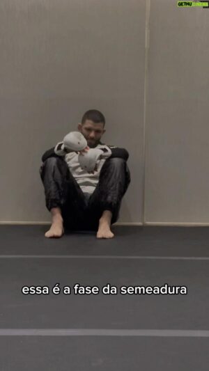 Thiago Moises Instagram - Quem sabe o que planta nao tem medo da colheita 🔥
Marque alguém que precisa ver esse post!👇🏻
Siga @Thiagomoisesmma para receber diariamente mais conteúdos transformadores.
.
.
.
.
#mma #ufc #mmabrasil #ufcbrasil #motivação #motivacao