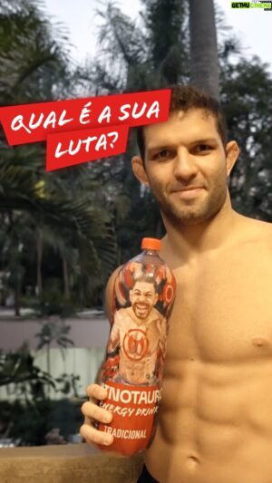 Thiago Moises Instagram - Hoje no “Qual é a sua luta?”, atleta Minotauro Energy Drink e peso leve do UFC, Thiago Moisés, nos conta sua jornada e desafios dentro e fora do octógono. 💪

Descubra o que motiva esse grande atleta a continuar lutando todos os dias.

📅 E fique de olho: dia 08/06, Thiago Moisés estará em ação no UFC Louisville! Vamos juntos torcer por essa fera!

#MinotauroEnergyDrink #Minotauro #energetico #minotaurina #thiagomoises #ufc #mma