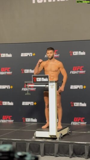 Thiago Moises Instagram - PESO BATIDO! @thiagomoisesmma cravou 70.5 kg e avançou para o card do #ufcvegas88