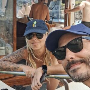 Thiago Rodrigues Instagram - Um dia épico com meu amor e sua família aqui em Menorca! Eu ri hoje o que não ri o ano inteiro! Andaleeee, Por favorrrrrrr!

#menorca
#spain