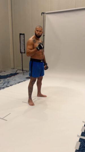 Thiago Santos Instagram - @tmarretamma has checked in for fight week 👀

“Marreta” makes his PFL Heavyweight debut this Thursday against @denis_goltsov 

[ #PFLRegularSeason | Thursday, June 13th | 9pm ET on ESPN | 🎟️in bio ]