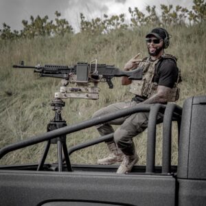 Thiago Santos Instagram - The Expendables 💀
.
Os Mercenários 💀
.
(M240 Machine Gun)
@tee_gun_vault 
@thevaultff 
@guarddogbodyarmor 
📸 @mariannakheyfets @ebmidia