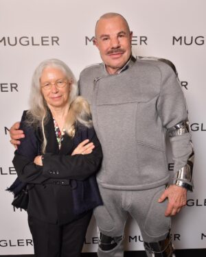 Thierry Mugler Instagram - More friends, beauties and artists ! ♥️ @natashapoly @noonoouri @stephenjonesmillinery @jcdecastelbajac @dominiqueissermann @audreymarnay @ninadelianin @alicedufour @lola_dragonessvonflame @leondziemaszkiewicz 
.
.
.
Thierry Mugler : Couturissime, opening party in Paris @madparis
-
-

An exhibition initiated, produced and circulated by the Montreal Museum of Fine Arts @mbamtl in collaboration with Mugler which restored the designer’s heritage couture and ready-to-wear pieces.
Presented by the Musée des Arts Décoratifs de Paris @madparis with the support of the Maison Mugler.
-
An exhibition curated by @thierrymaximeloriot guest curator for the Montreal Museum of Fine Arts.
-
Photographer @zefashioninsider for Mugler
#mugler #muglerarchives
