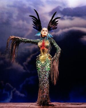 Thierry Mugler Instagram - ✨👄✨ Bonjour Paris ! 💫 «THIERRY MUGLER, COUTURISSIME »: THE MOST AWAITED FASHION EXHIBITION OF THIS FALL 2021 OPENS SEPTEMBER 30 AT THE MUSEE DES ARTS DECORATIFS, PARIS 
In turn, a dancer, director, photographer and designer, total artist Thierry Mugler @manfredthierrymugler marked his time by revolutionizing the world of fashion and fragrances and continues to influence generations of creators to this very day. 

Exhibition initiated and produced by the Montreal Museum of Fine Arts @mbamtl, in collaboration with @muglerofficial. Commissioned by the Musée des Arts Décoratifs @madparis with the support of the House of Mugler. Curator: @thierrymaximeloriot
 📷 : Alan Strutt, Yasmin Le Bon (Londres, 1997). Chimera collection, haute couture fall/winter 1997-1998 © Alan Strutt
------⁠ #musée #musee #museum #Paris #instamuseum #museedesartsdecoratifs #muséedesartsdécoratifs #madparis #patrimoine #culture #art #exposition #exhibition #expo #parismuseum #Expoparis #Couturissime #madparis #MBAMMugler #MMFAMugler #Mugler #ThierryMugler #manfredthierrymugler #Muglerarchives
Manager : @jbrougeot #jbrougeot