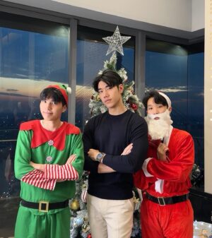 Thime Pichitsurakit Instagram - Merry Christmas From WhiteLab🩵