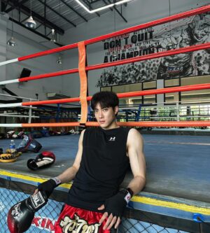 Thinnaphan Tantui Instagram - กางเกงก็แดง ไม่มีแรงได้ไง🥊😰