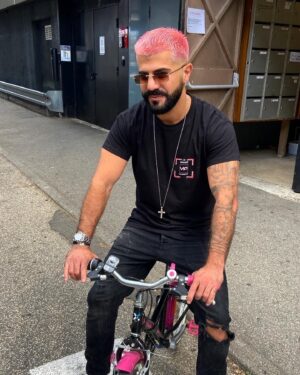 Thomas Adamandopoulos Instagram - Pink StYle ☀️🌈⚡️✝️🩷
Summer 2k23 
#Summer #Goal #Pink #Hair #Bike #GTA #Party #Mood #Travel #Marseille #City