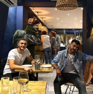 Thomas Adamandopoulos Instagram - Je me languis que tu rentres mon frère @lakhdar_rahim et bien sûr on retournera se casser le bidon au @lerestaurant24 et mercéééééééé la zone profitez bien des beaux jours et des personnes que vous aimez 😘❤️ #Brother #Summer #2k20 #Resto #Mood #Trip #Goal #Love #Hate