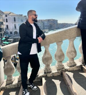Thomas Adamandopoulos Instagram - Another Day in Venezia with U 💛🇮🇹🎭 🍕
Sweet wonderlove 🫶🏼