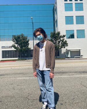 Thomas Barbusca Instagram - IM REAL GUYS I SWEAR