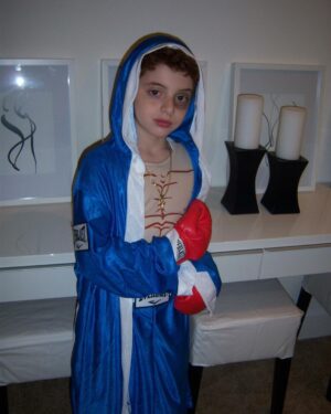 Thomas Barbusca Instagram - 10 mins after i broke some dudes jaw