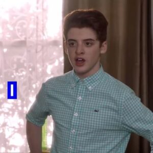 Thomas Barbusca Instagram - Did you know It's National Chip & Dip day? #nationalchipanddipday #themick