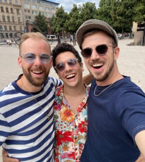 Thomas Brag Instagram - Official welcome to the Yes World @StaffanTaylor 💙

4 years ago I met Staffan on the street. Searching for a Swede to swap lives with an American from Texas for 72 hours. He was the first stranger I spoke to, and said yes within 5 minutes… Motivational speaker, youth entrepreneurship bootcamp founder and overall rockstar human.

We stayed friends throughout the years but in 2022 we linked over and over all around the world. It was like the Universe wanted us to spend more time together. Things just aligned, we laughed, danced and created together. The feeling of just wanting to continue doing this together kept coming back… 

Ultimately one of my main goals with Yes Theory on a personal level is to build memories with people I love. So to now have an extra travel partner I connect with so deeply has given a new life to our recent travels.

We’re going to create lots of incredible things together my friend, and we already have! Can’t wait for more 🚀☀️🫶💙