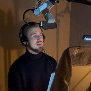 Thomas Brag Instagram - Yesterday as I was with some of my favorite people in the world a dream of mine came to life. After 5 years of transformation and using @Headspace nearly every single day. @YesTheory has launched its own meditation collection on the app about Seeking Discomfort.

When I recorded the journaling reflection prompts a few weeks ago in same booth all of their meditations I’ve been listening to for 5 years were recorded in.. I was swarmed by emotion (in clip 2). So much gratitude, so many lessons and so many hard times that meditation helped me through. And now I get to pass this forward??? I can’t believe this!

There is no habit that has changed my life in more significant ways than meditation and @Headspace made that possible for me. This isn’t a sponsored post I am saying this myself!

It would mean the world to me if you checked out our collection with them. If you are here, reading this, if you know me or have ever resonated with our message. This collection will strongly resonate with you I am sure of it. 60 days for free in my bio using code SEEKDISCOMFORT60 ❤️✨🫶 happy introspection 🙌