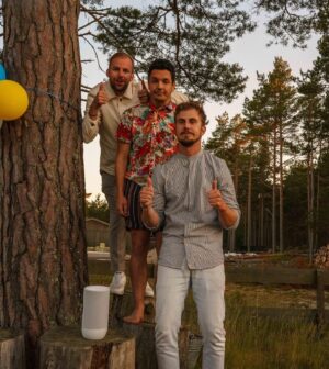 Thomas Brag Instagram - Official welcome to the Yes World @StaffanTaylor 💙

4 years ago I met Staffan on the street. Searching for a Swede to swap lives with an American from Texas for 72 hours. He was the first stranger I spoke to, and said yes within 5 minutes… Motivational speaker, youth entrepreneurship bootcamp founder and overall rockstar human.

We stayed friends throughout the years but in 2022 we linked over and over all around the world. It was like the Universe wanted us to spend more time together. Things just aligned, we laughed, danced and created together. The feeling of just wanting to continue doing this together kept coming back… 

Ultimately one of my main goals with Yes Theory on a personal level is to build memories with people I love. So to now have an extra travel partner I connect with so deeply has given a new life to our recent travels.

We’re going to create lots of incredible things together my friend, and we already have! Can’t wait for more 🚀☀️🫶💙
