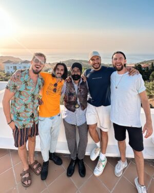 Thomas Brag Instagram - King Reg! Once in a while a person comes along that you connect with right away. A friendship, connection, you know will matter and last for a lifetime. A few weeks ago our mission was to find a London Black cab driver to keep driving us until we hit $10,000 on the meter, but never could we have pictured a more legendary driver than Reg. With endless memories both recorded and not, grateful for one of my favorite Yes Theory trips in a while ✨🚀