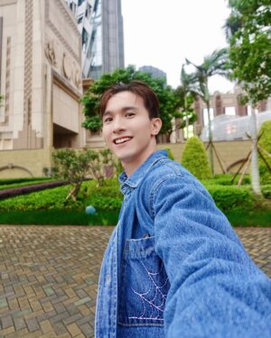 Thomas Chang Instagram - 點讚留言的人
今後不再吃土了，
至此改成吃糖，
因為我太甜了🤠
#久久不見 #撩妹 #😂 #撩人語錄