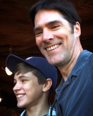 Thomas Gibson Instagram - I WAS taller! ♥️
#tbt