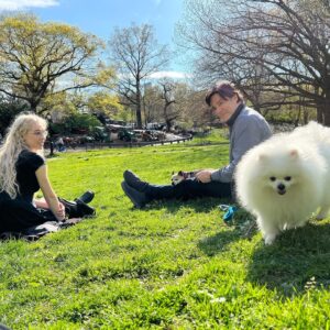 Thomas Gibson Instagram - The rat side-eyes the cloud…😂
