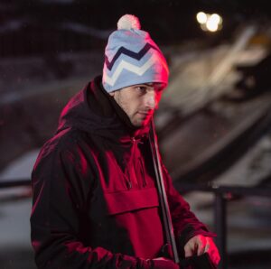 Thomas Hayes Instagram - Excited to be part of the program called “Kjendis VM” directly translated: “Celebrity world cup” 😅

We traveled out to @vikersund to participate in ski jump! 

Can't wait to see the result! @thomasengeset @emilgukild @tixmusic @vidarvilla @staysman @jonisjosef 

@nrksport