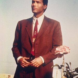 Thomas Ian Griffith Instagram - Throwback 👌👔
#fashion 
#coat 
#retro